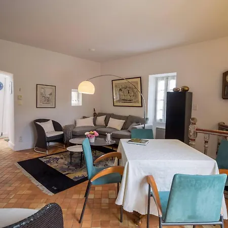 Maison Belle Vue. Holiday home